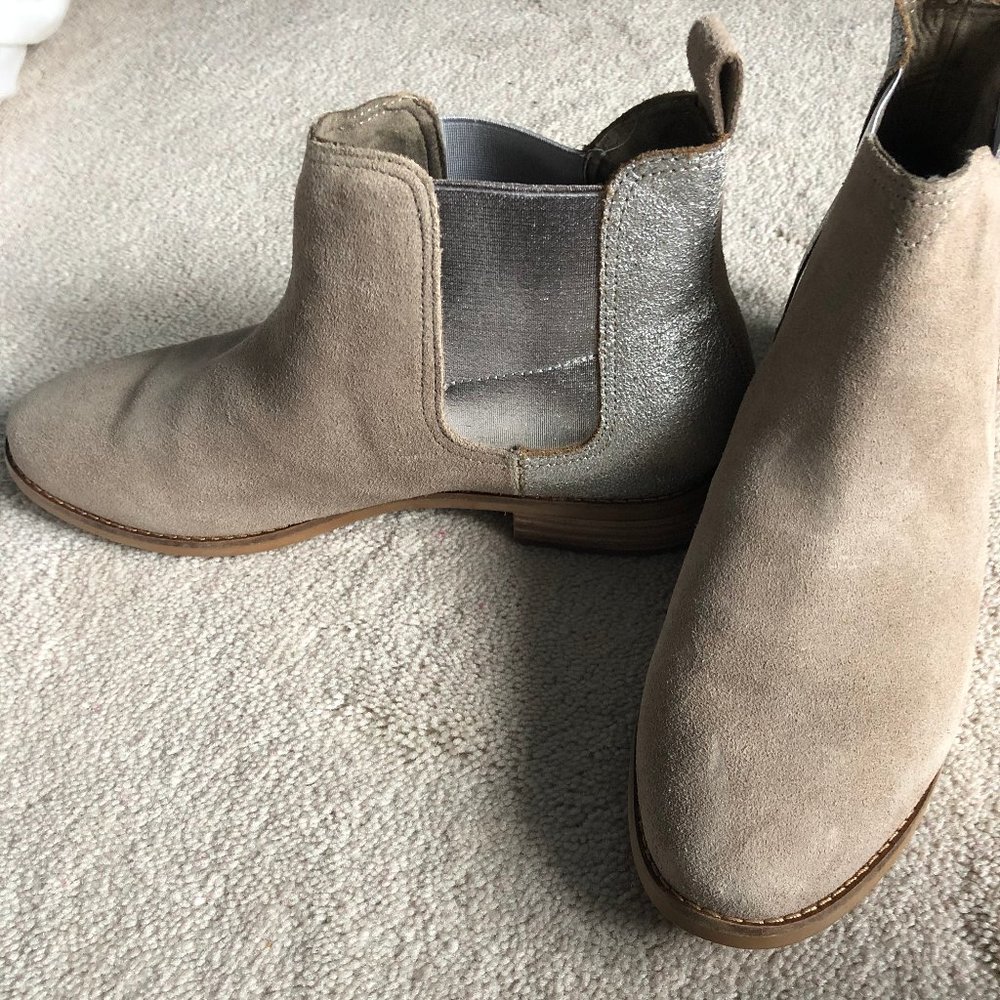 TOMS ankle booties
